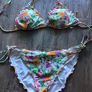 Victoria’s Secret bikini